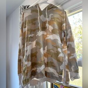 Aerie women’s camouflage sweatshirt